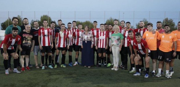 El Algar rinde homenaje a Andrés Noguera en el encuentro disputado contra la Deportiva Minerva