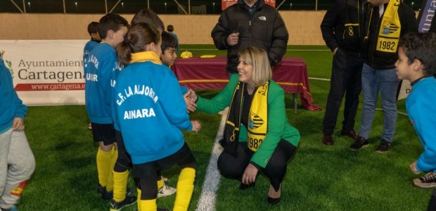 La Aljorra estrena campo de césped y nueva iluminación en el complejo Luis Guarch