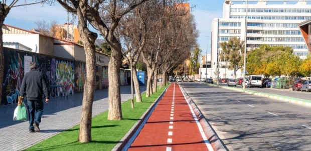 Finalizan las obras del carril bici de Ingeniero de la Cierva, que elevan a más de 45 km la red de vías para ciclistas