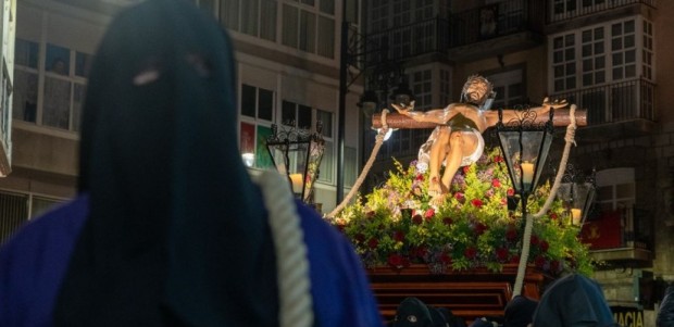 La primera procesión de España sale en la madrugada del Viernes de Dolores desde Cartagena