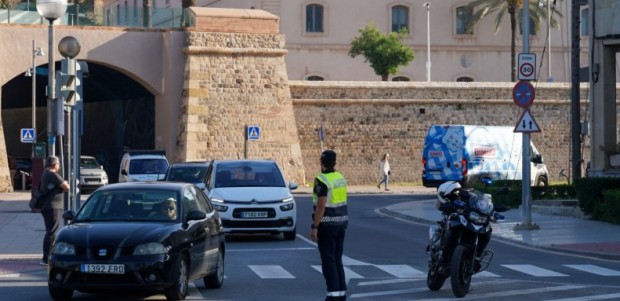 Policía Local despliega un dispositivo especial para agilizar el tráfico por las pruebas de la EBAU