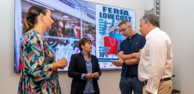 La XIII Feria Low Cost se celebra este puente festivo en Cartagena con descuentos de hasta el 70 por ciento