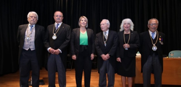 La alcaldesa felicita a Tomás Martínez Pagán por su ingreso en la Real Academia de Gastronomía