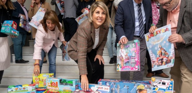 Cartagena comienza la campaña para que ningún niño se quede sin juguetes en Navidades