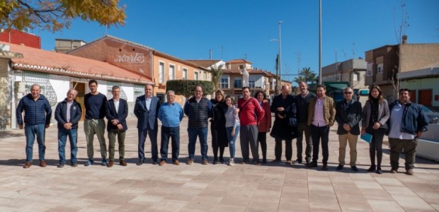 El Ayuntamiento renueva la plaza Manuel Zamora de La Palma para crear un nuevo espacio y evitar inundaciones