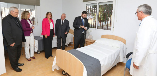 El Santo y Real Hospital de Caridad inaugura su nuevo centro de día y una residencia