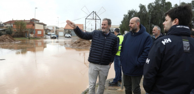 Aviso amarillo por lluvia activo hasta las 15 horas en Cartagena: Carreteras cortadas por acumulación de agua y cierre de colegios en La Aljorra